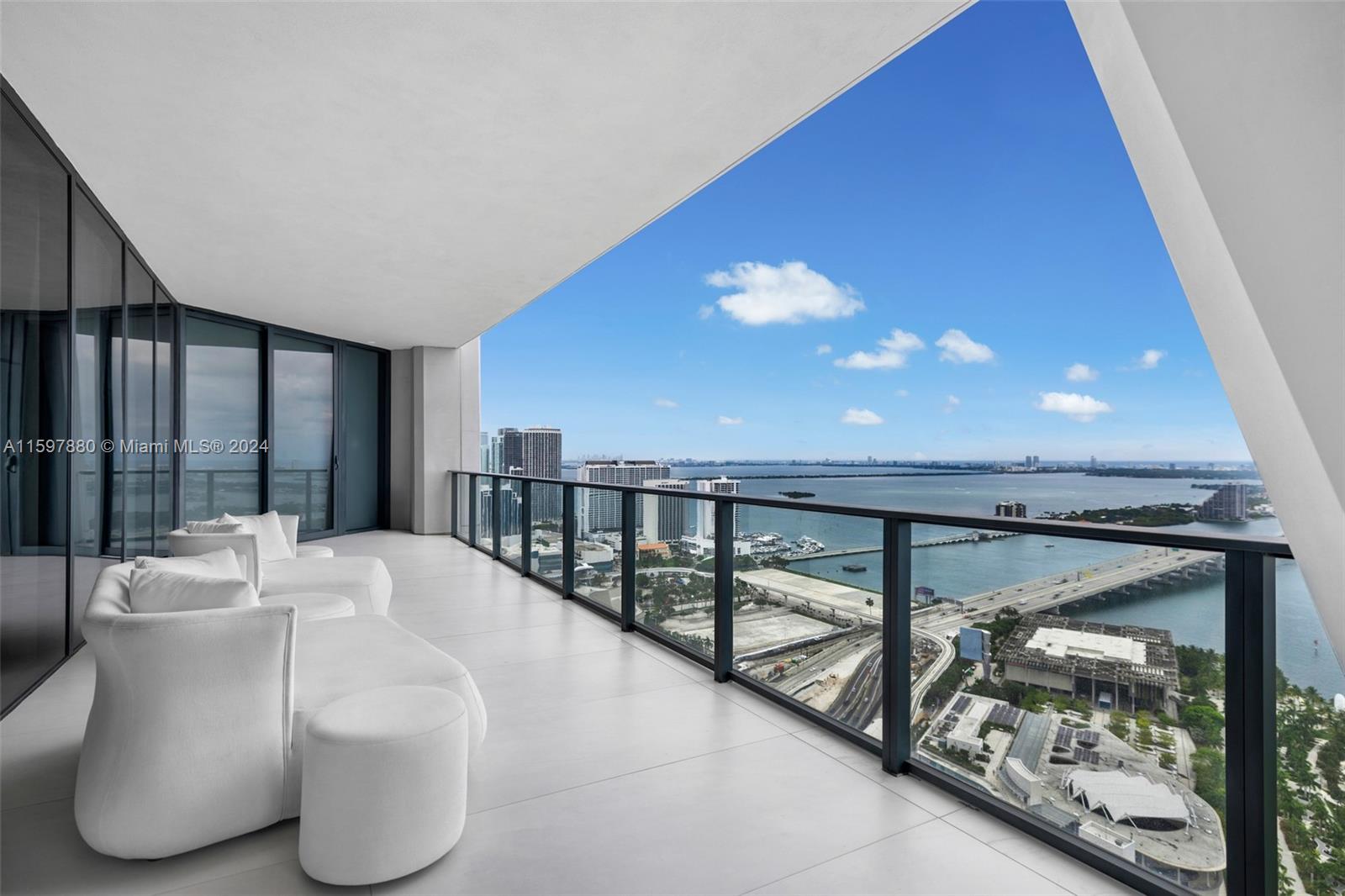 ONE THOUSAND MUSEUM CONDO - Residential