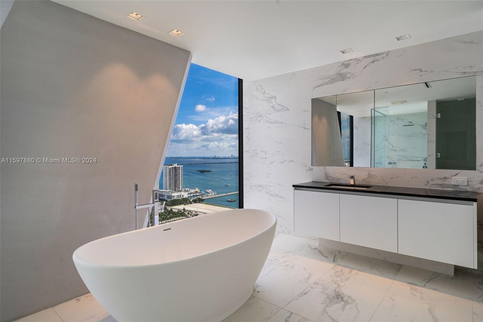 ONE THOUSAND MUSEUM CONDO - Residential