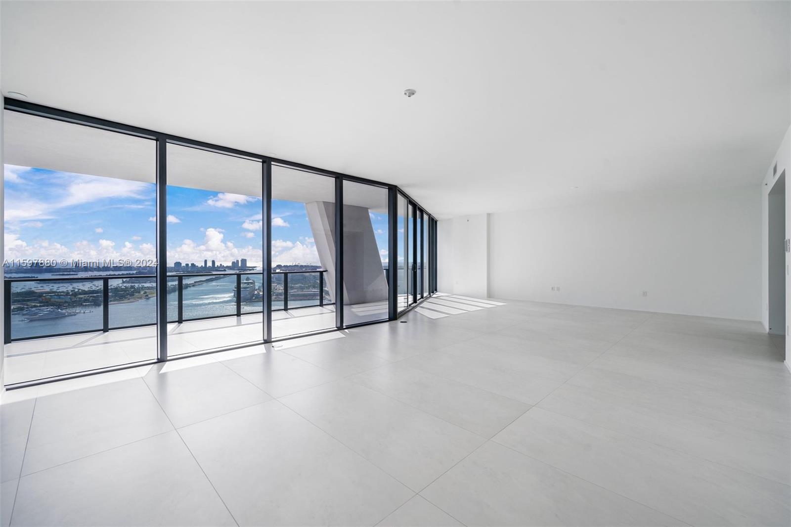ONE THOUSAND MUSEUM CONDO - Residential