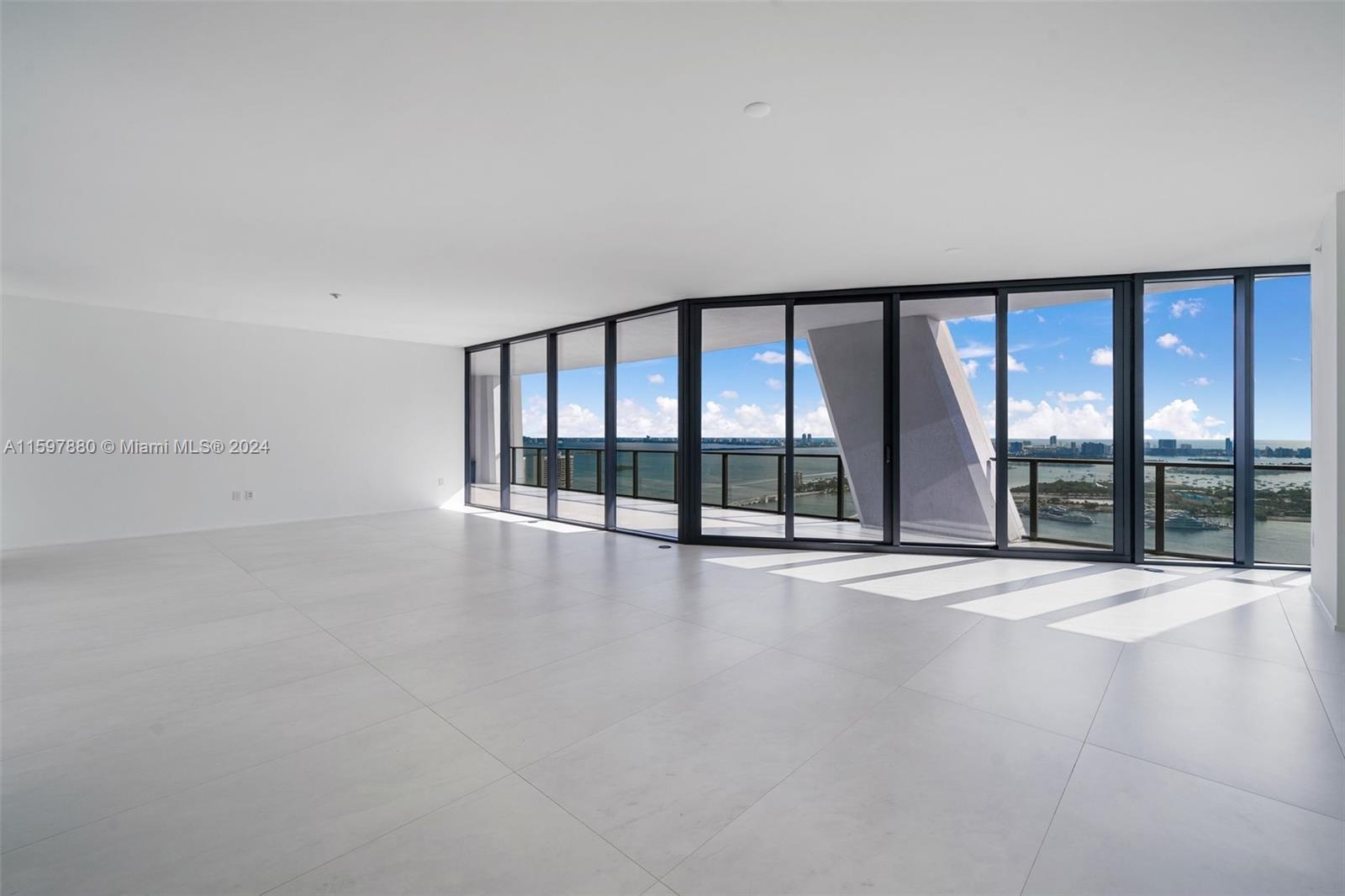 ONE THOUSAND MUSEUM CONDO - Residential