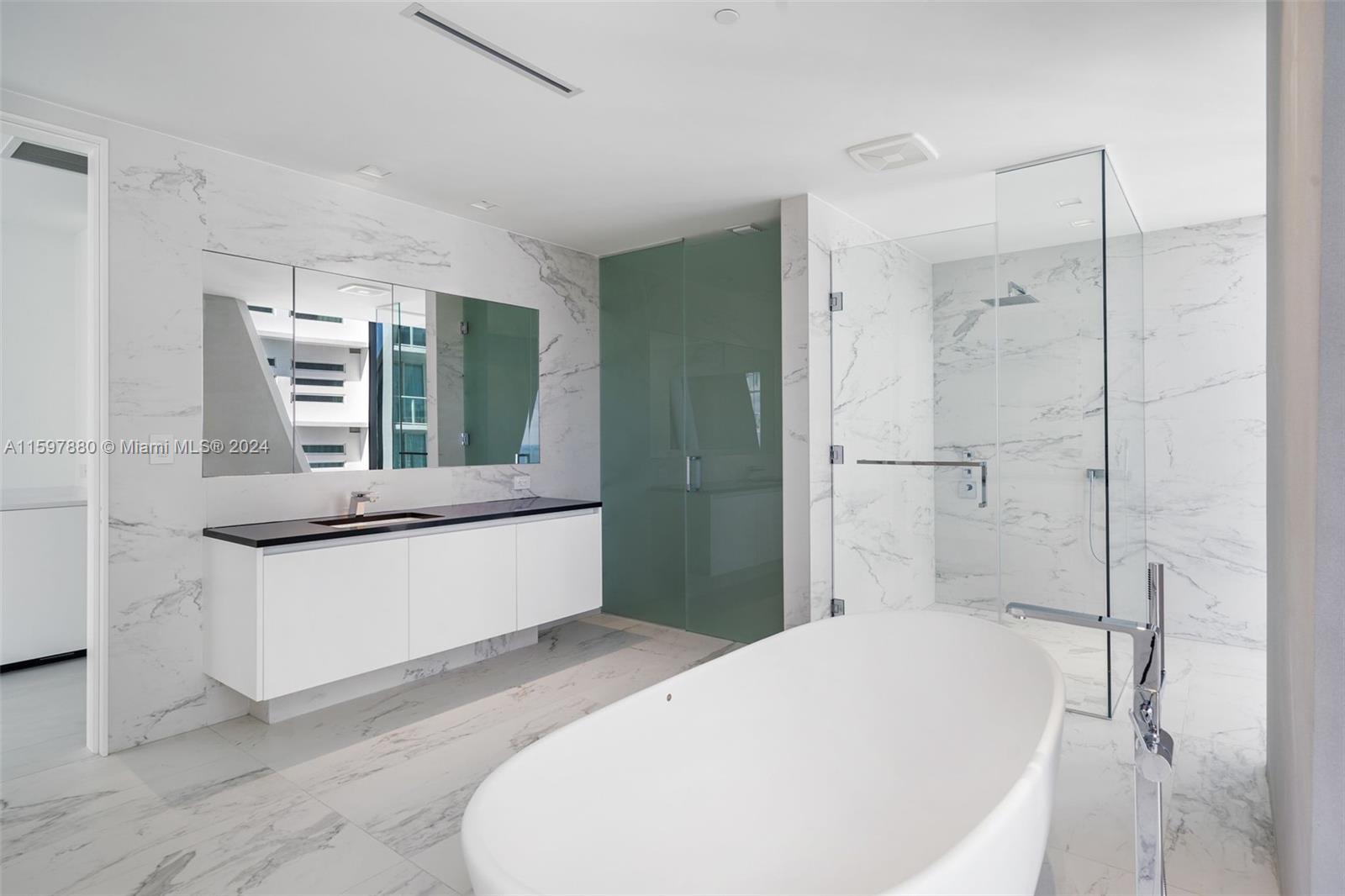 ONE THOUSAND MUSEUM CONDO - Residential