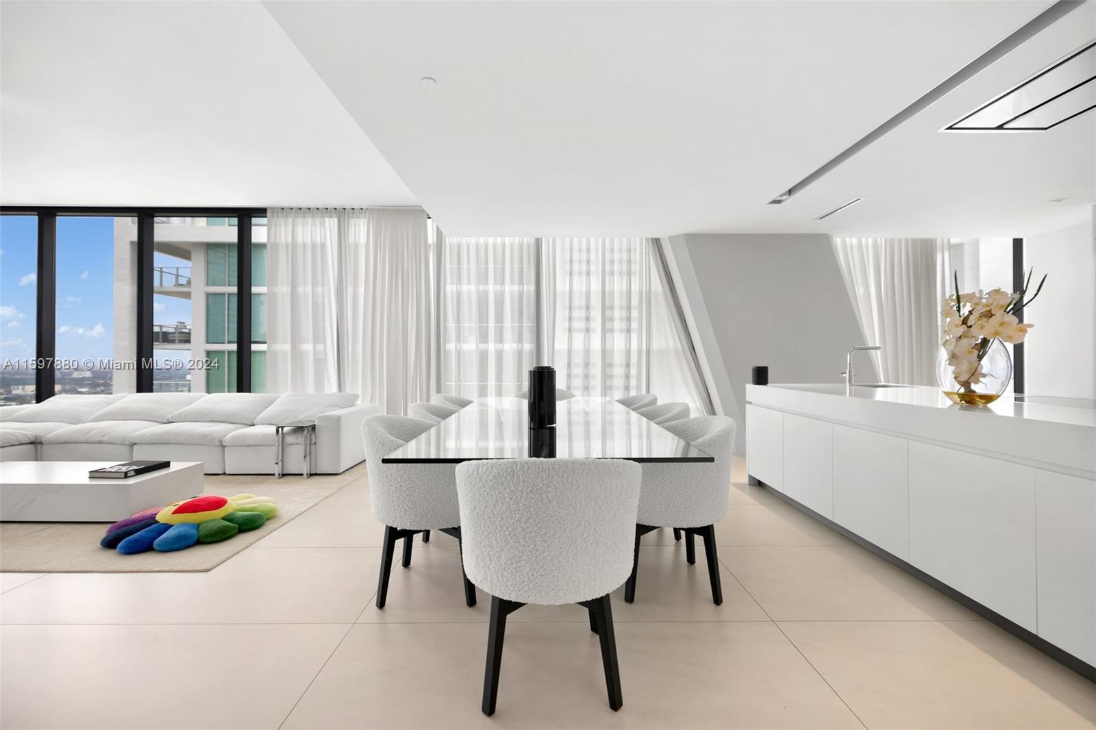 ONE THOUSAND MUSEUM CONDO - Residential