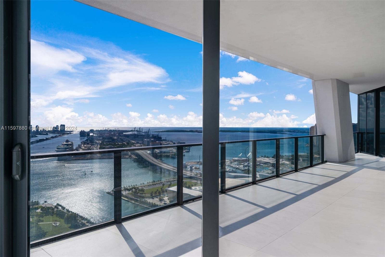 ONE THOUSAND MUSEUM CONDO - Residential