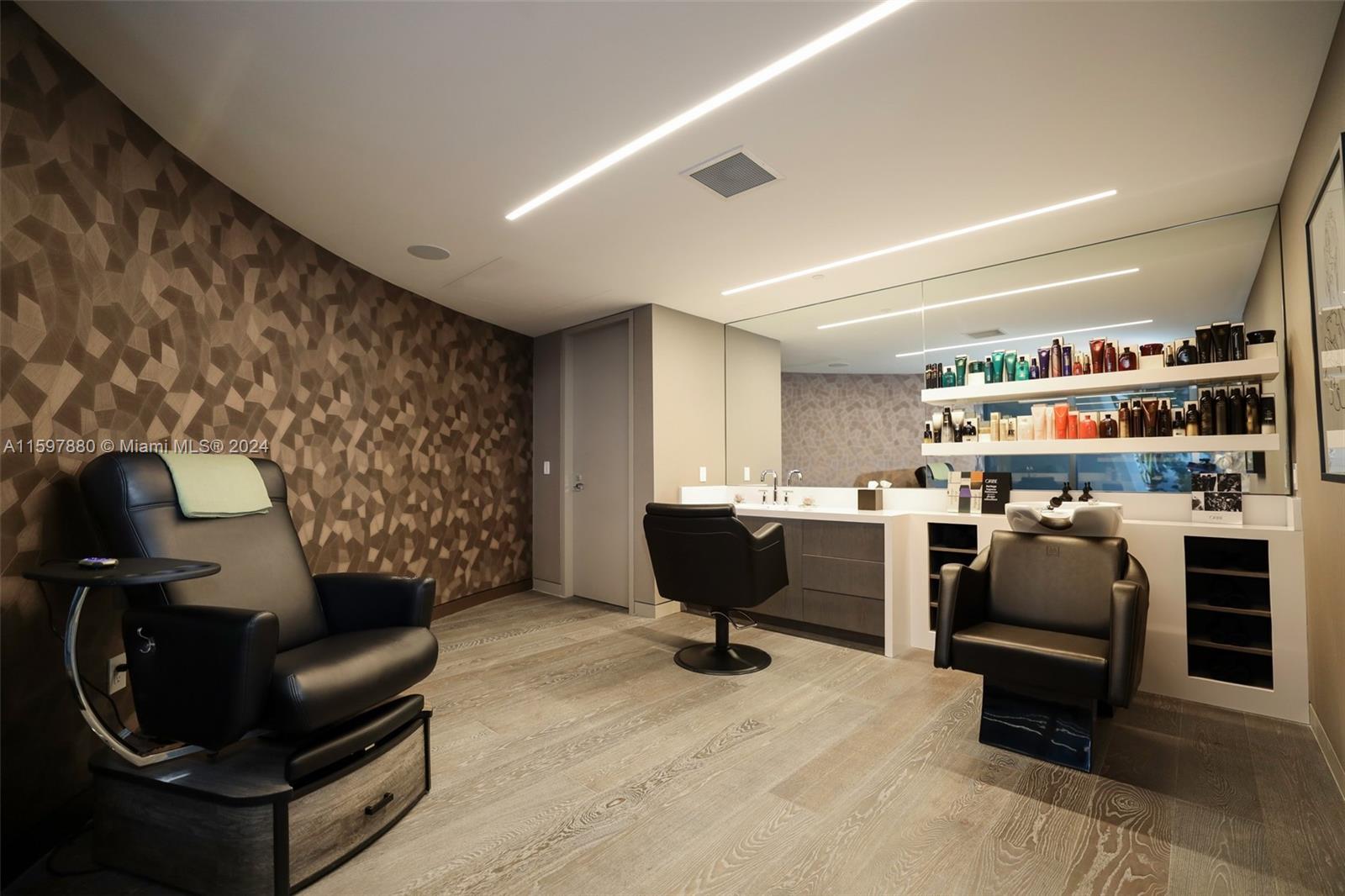 ONE THOUSAND MUSEUM CONDO - Residential
