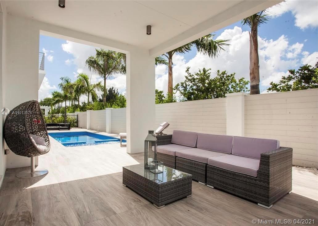 DORAL COMMONS RESIDENTIAL - Residential