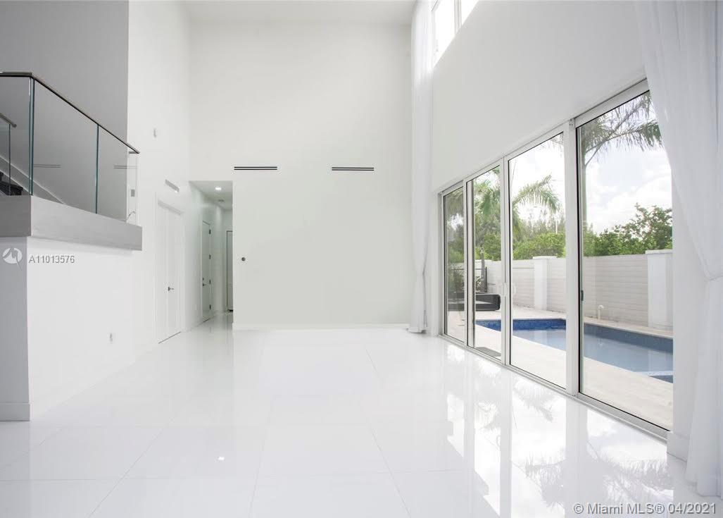DORAL COMMONS RESIDENTIAL - Residential