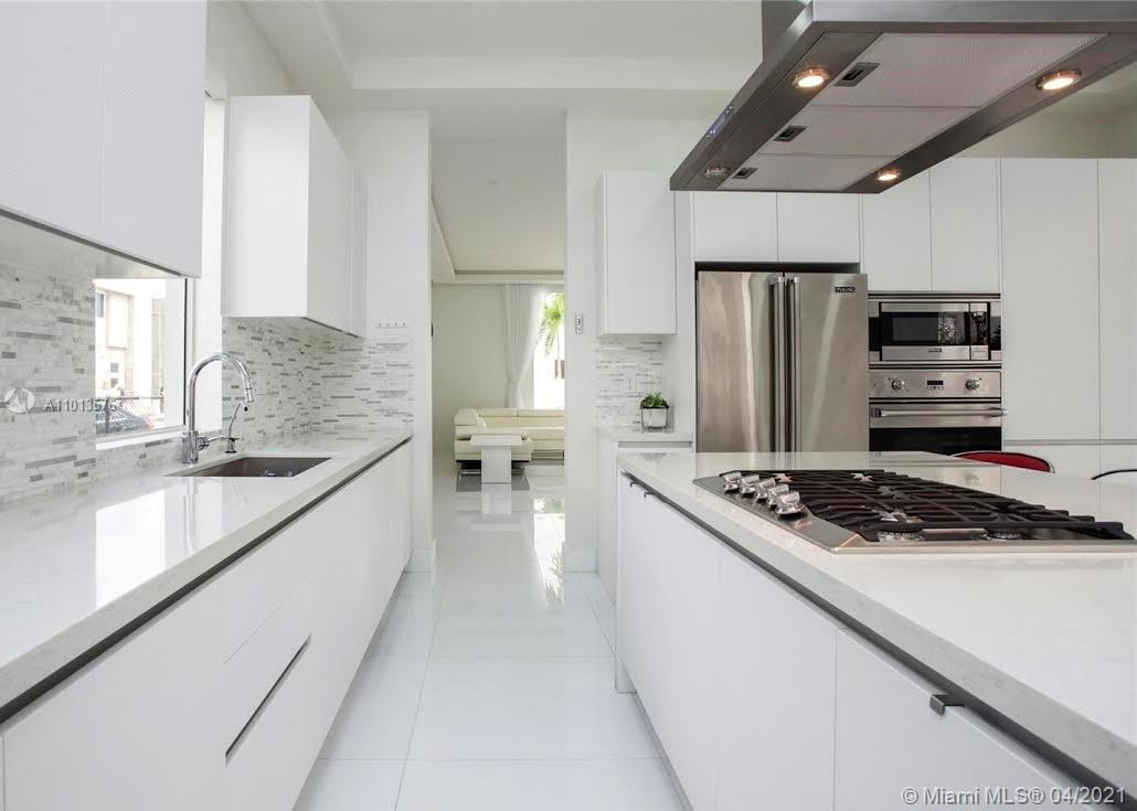 DORAL COMMONS RESIDENTIAL - Residential