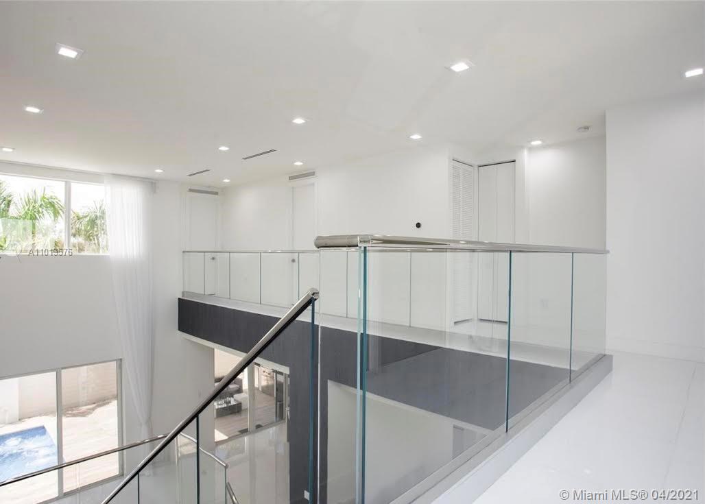 DORAL COMMONS RESIDENTIAL - Residential
