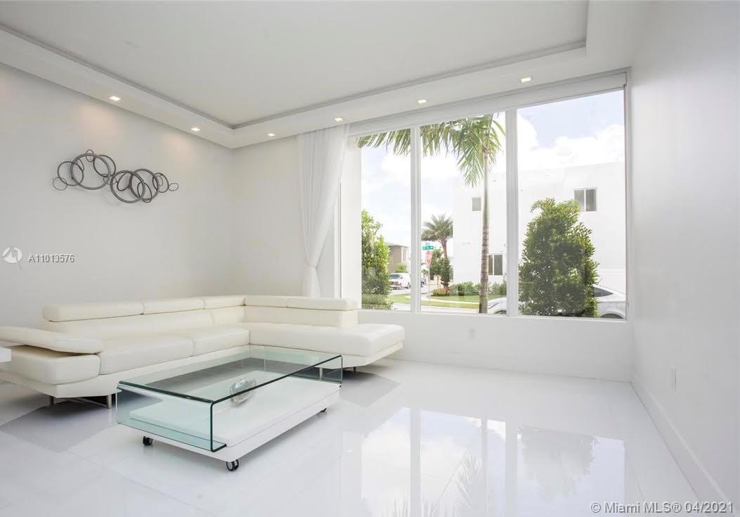 DORAL COMMONS RESIDENTIAL - Residential