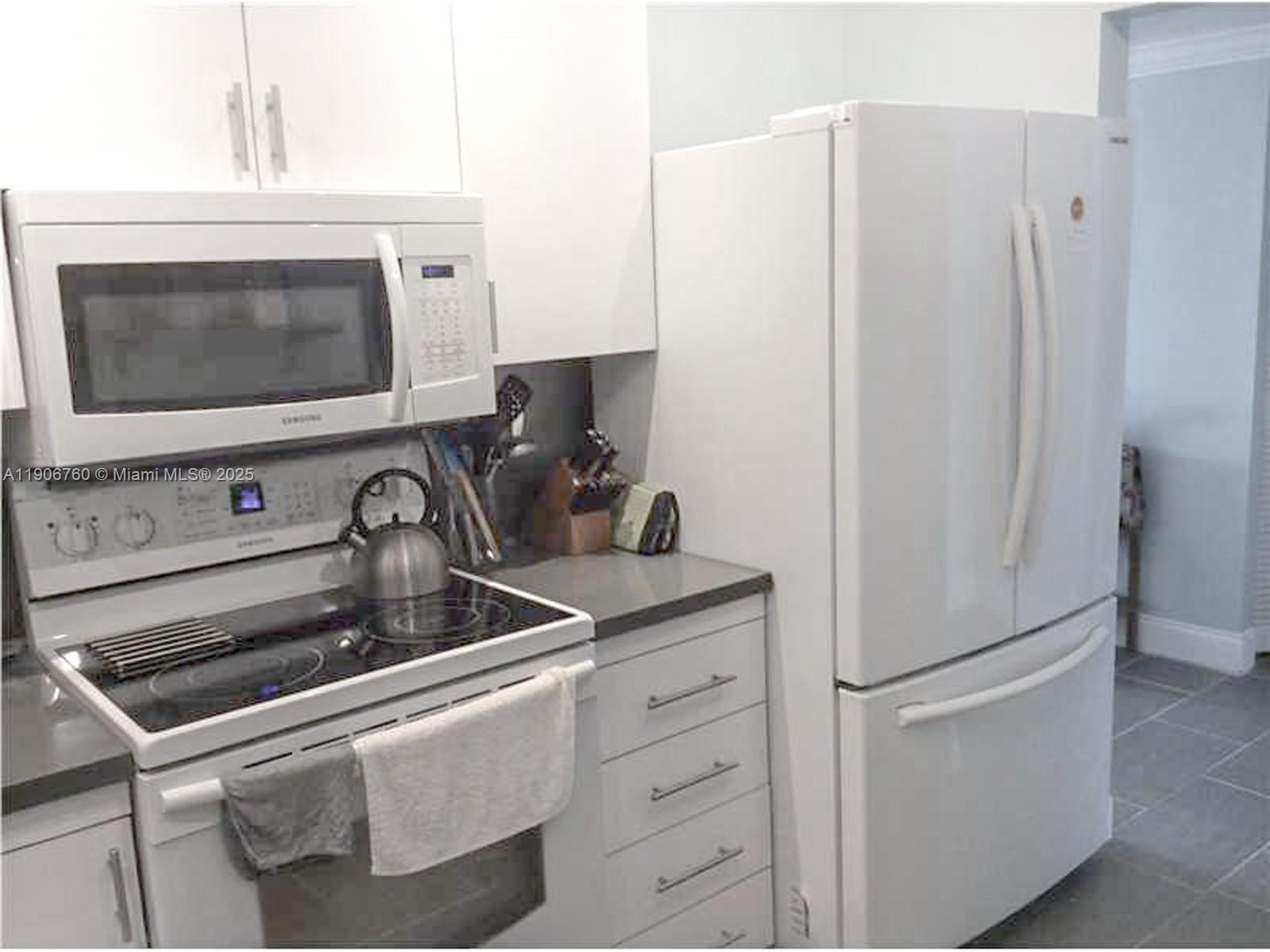 OLYMPUS CONDO PHASE - Residential Lease