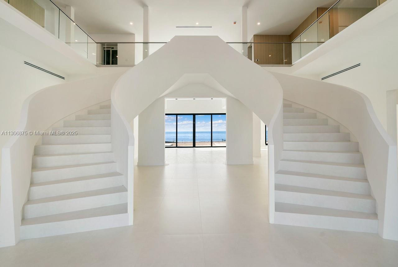 COCO PLUM BEACH REPLAT - Residential
