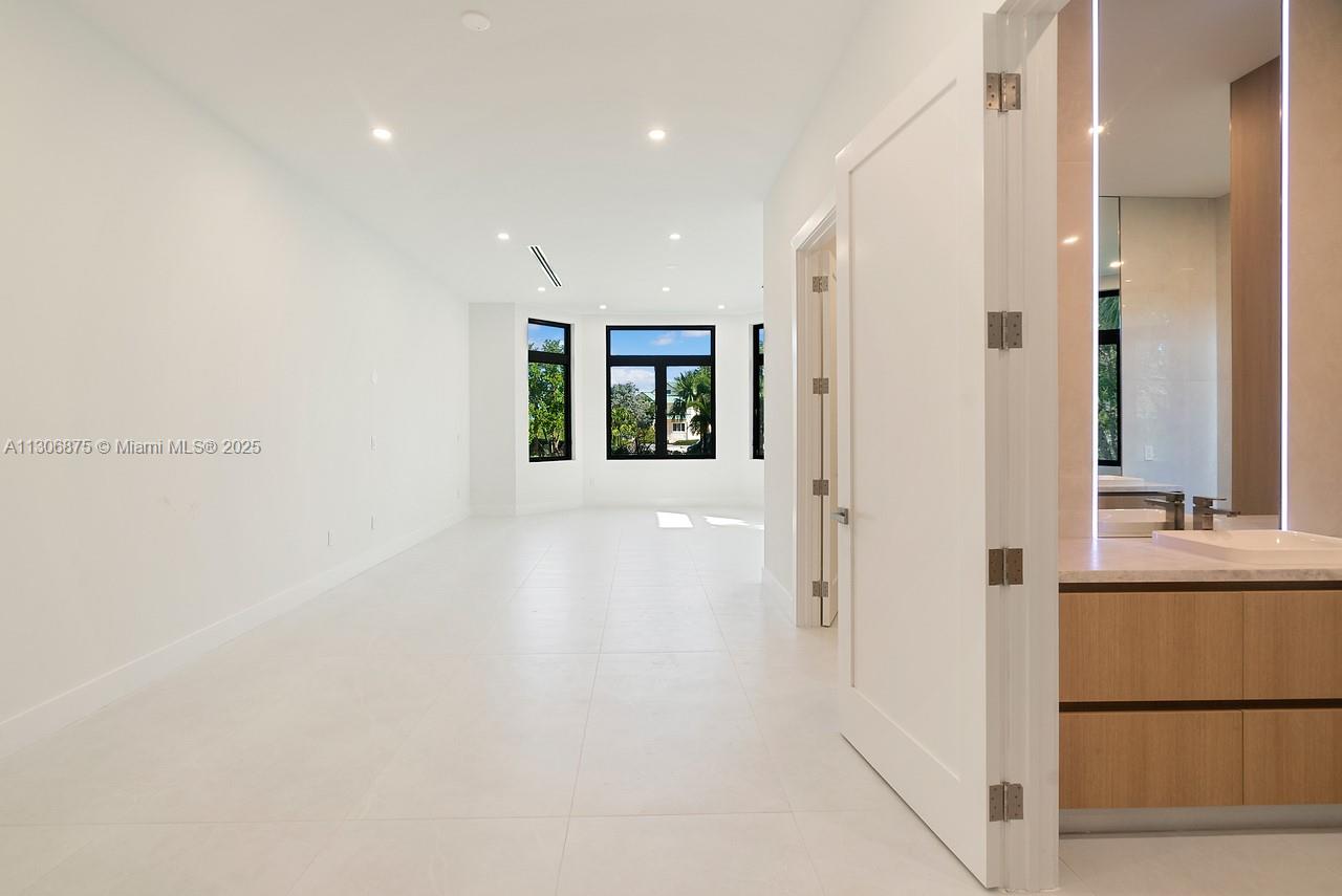 COCO PLUM BEACH REPLAT - Residential