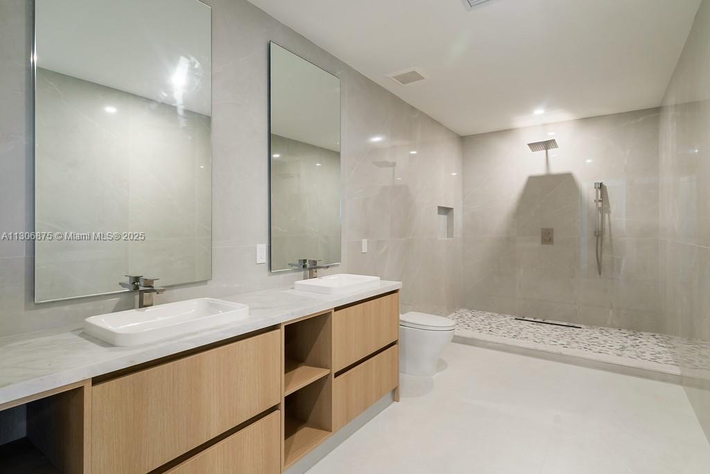 COCO PLUM BEACH REPLAT - Residential