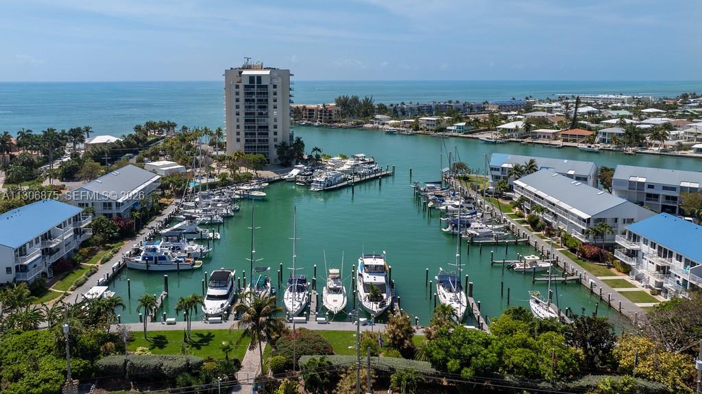 COCO PLUM BEACH REPLAT - Residential