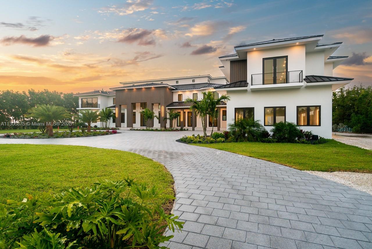 COCO PLUM BEACH REPLAT - Residential