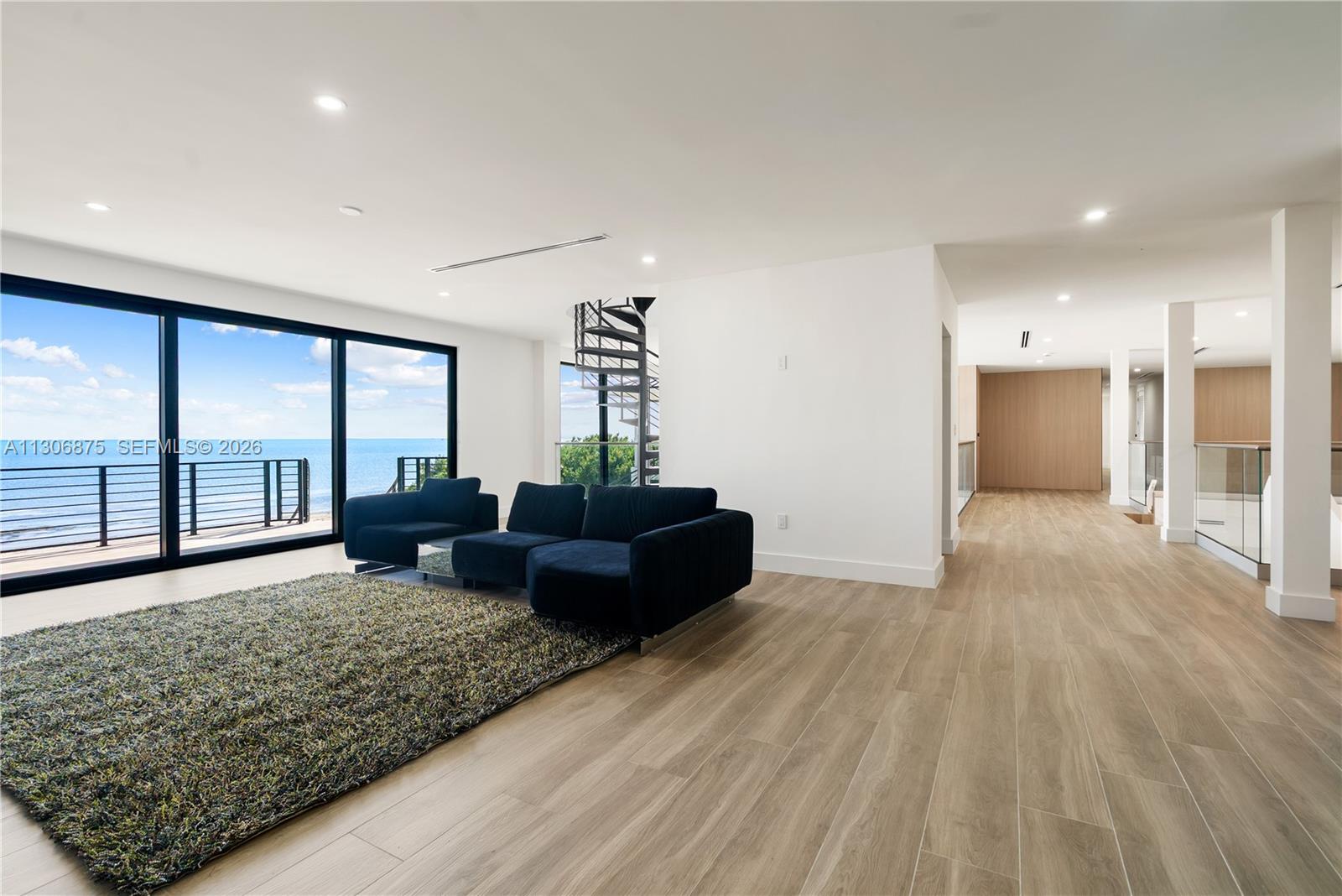 COCO PLUM BEACH REPLAT - Residential