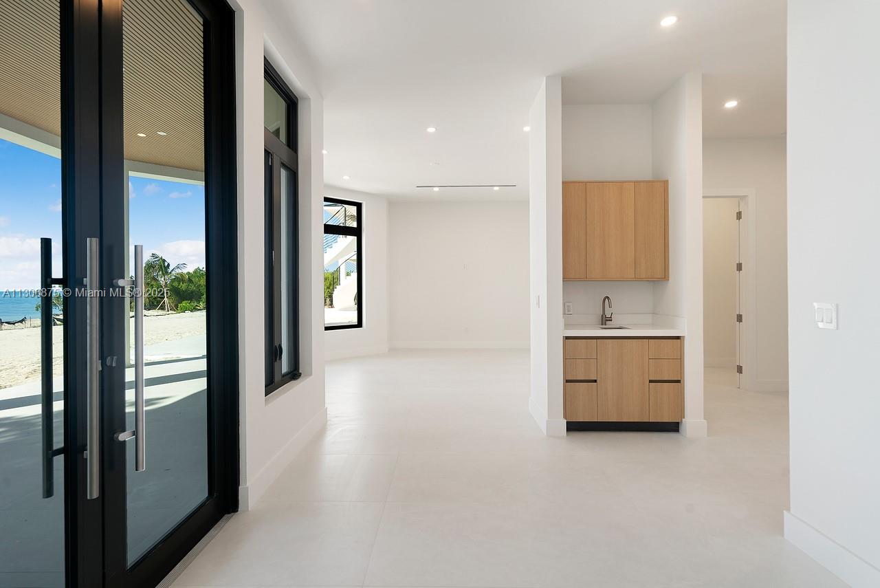COCO PLUM BEACH REPLAT - Residential