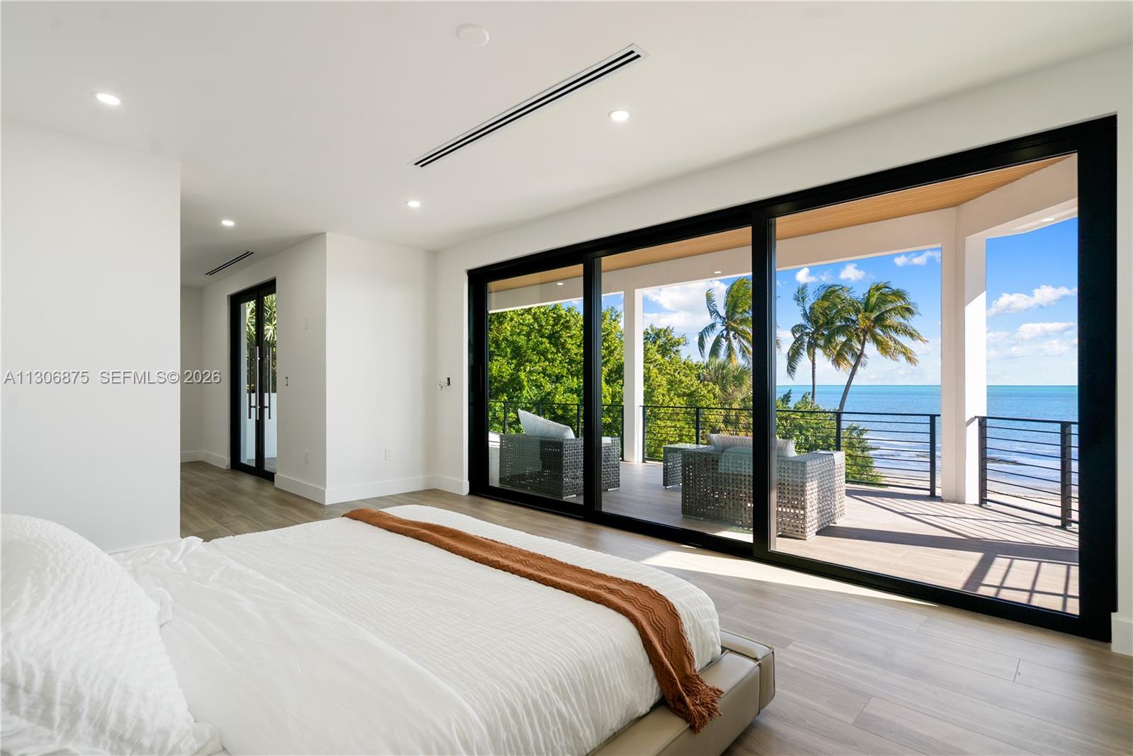 COCO PLUM BEACH REPLAT - Residential