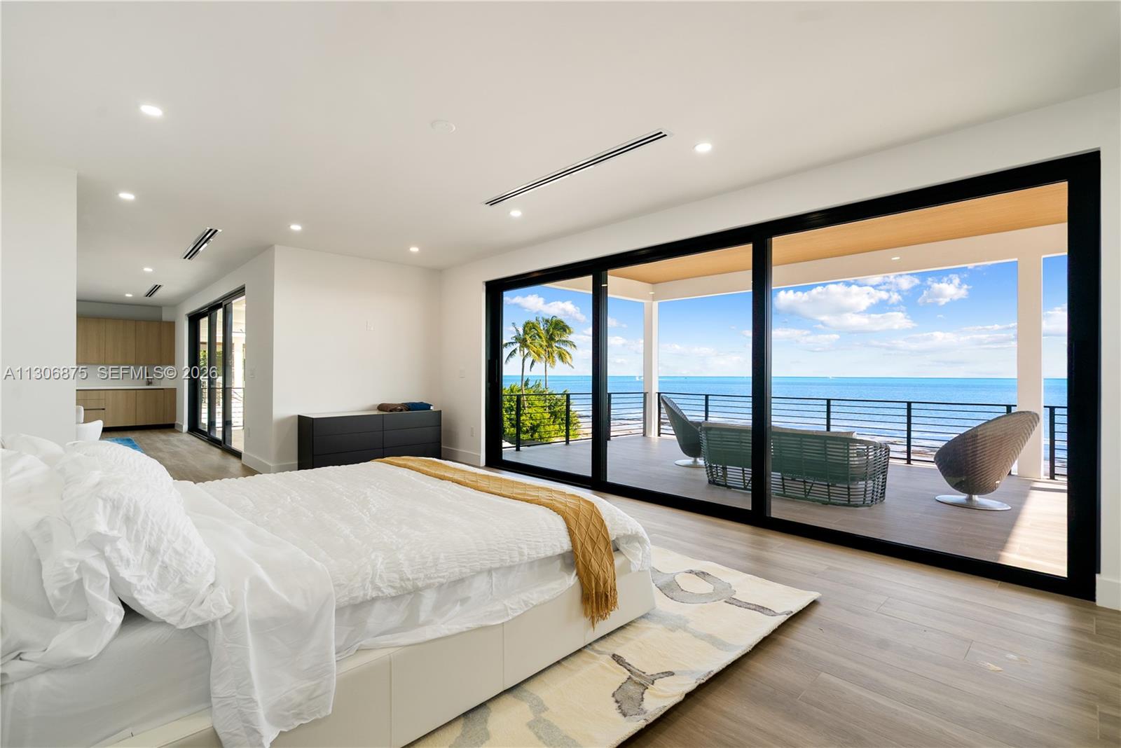 COCO PLUM BEACH REPLAT - Residential
