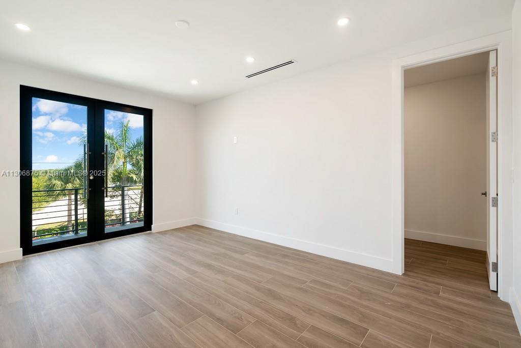 COCO PLUM BEACH REPLAT - Residential