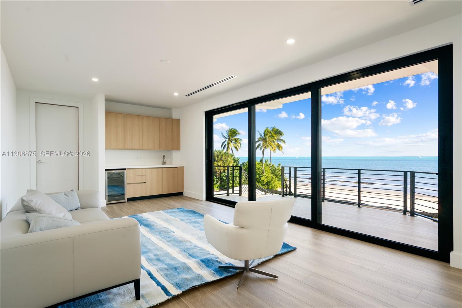 COCO PLUM BEACH REPLAT - Residential