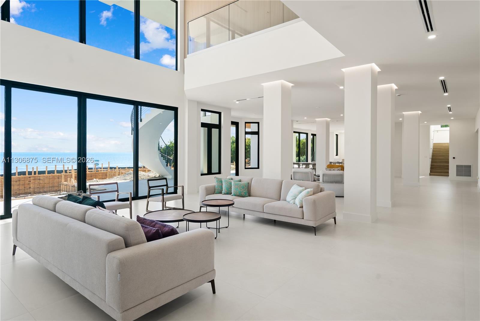 COCO PLUM BEACH REPLAT - Residential