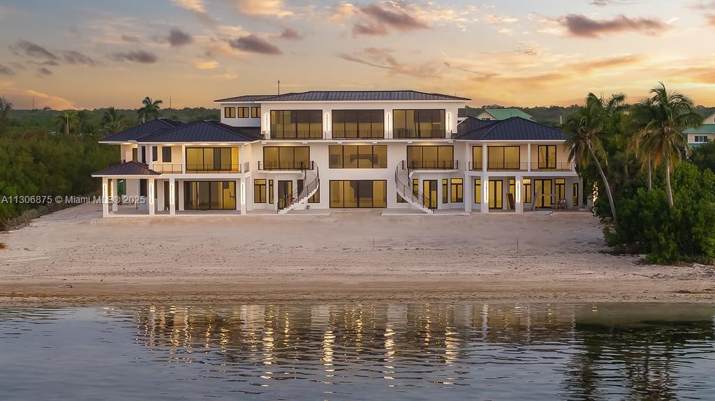 COCO PLUM BEACH REPLAT - Residential