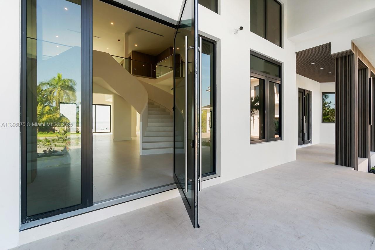COCO PLUM BEACH REPLAT - Residential