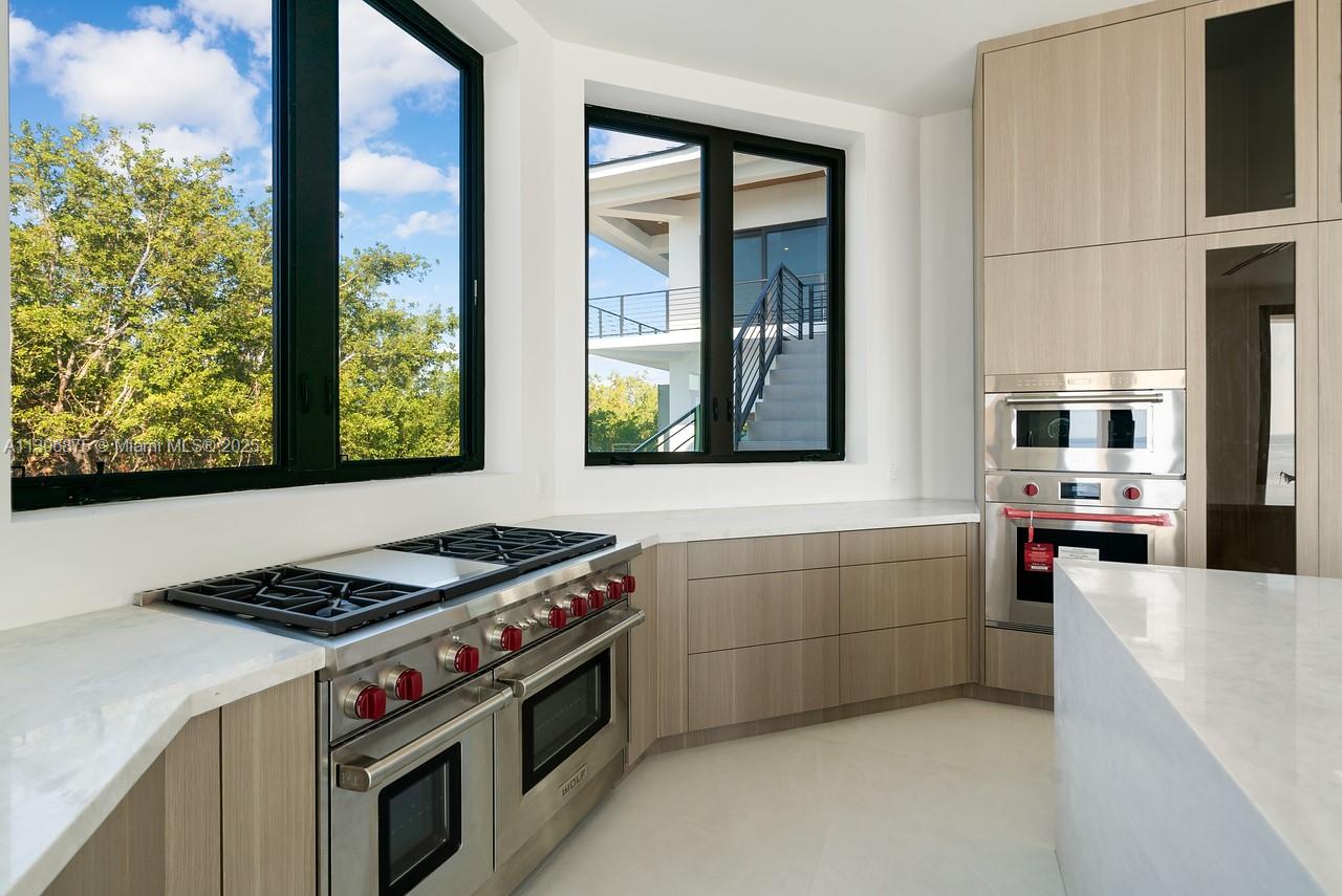 COCO PLUM BEACH REPLAT - Residential