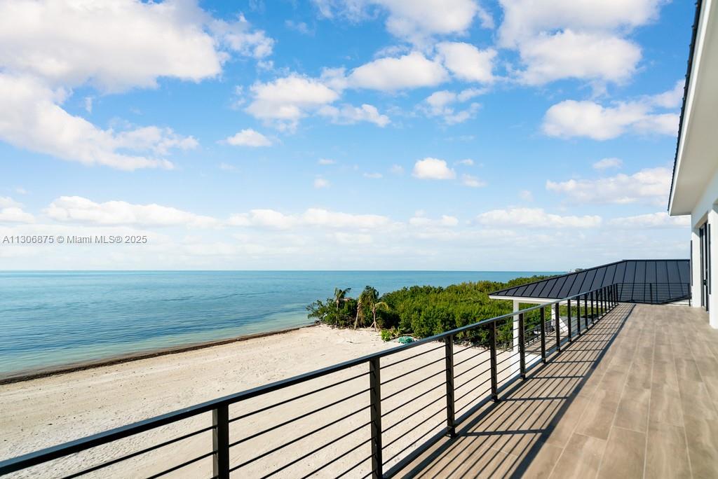 COCO PLUM BEACH REPLAT - Residential