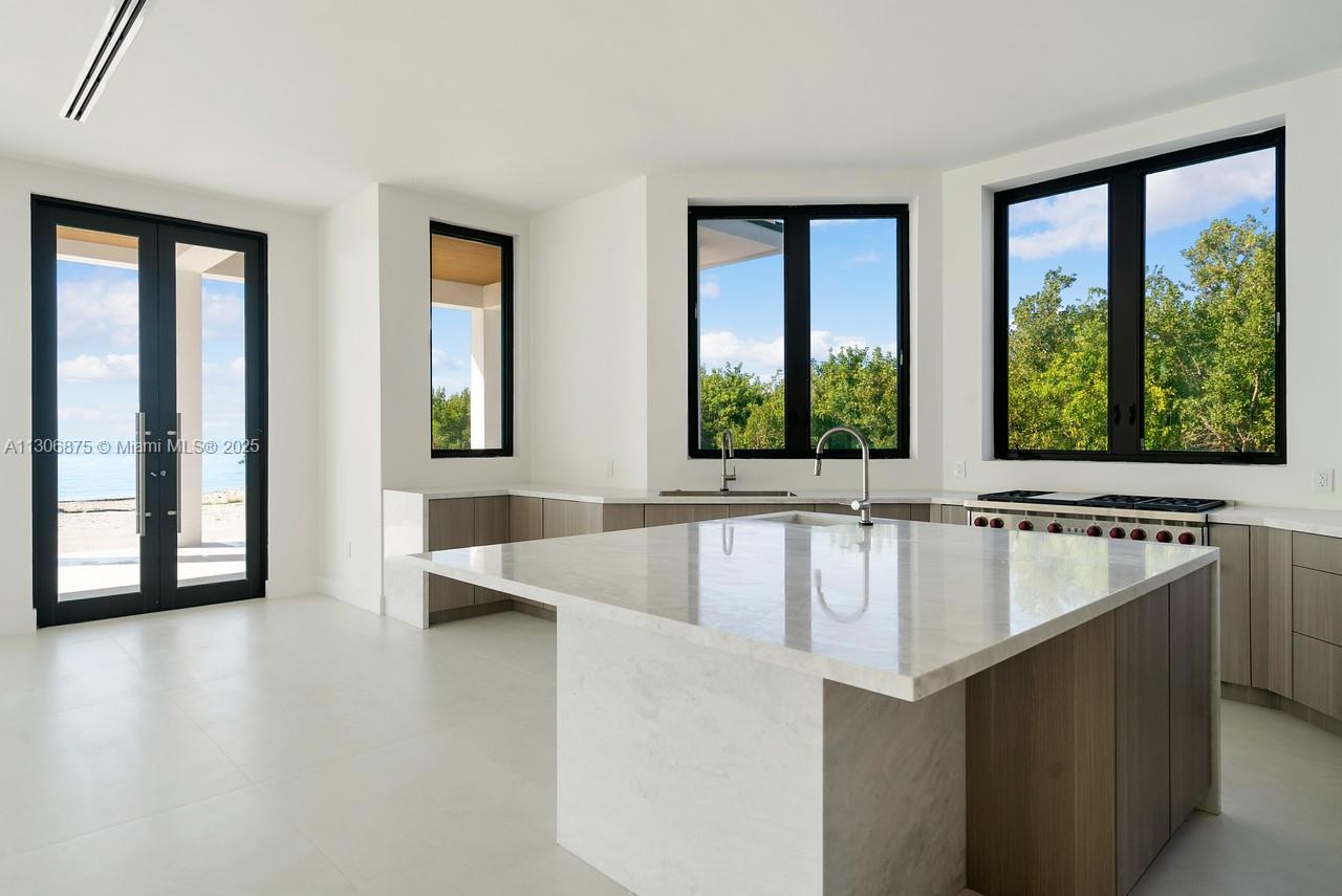 COCO PLUM BEACH REPLAT - Residential