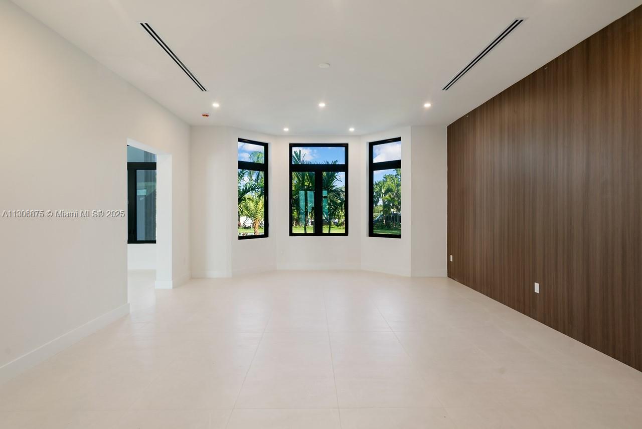 COCO PLUM BEACH REPLAT - Residential
