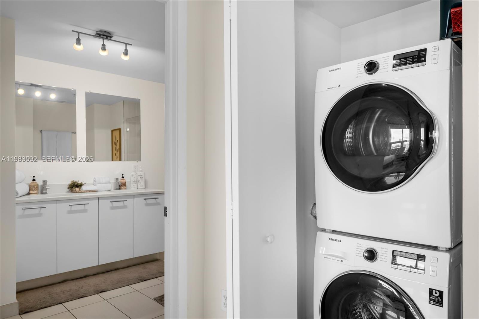 MIDBLOCK MIAMI CONDO - Residential