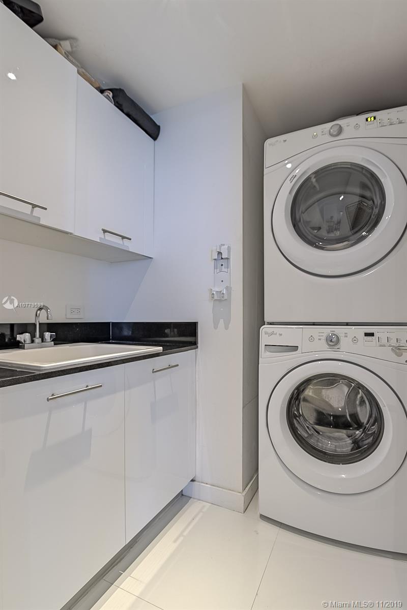 APOGEE BEACH CONDOMINIUM - Residential