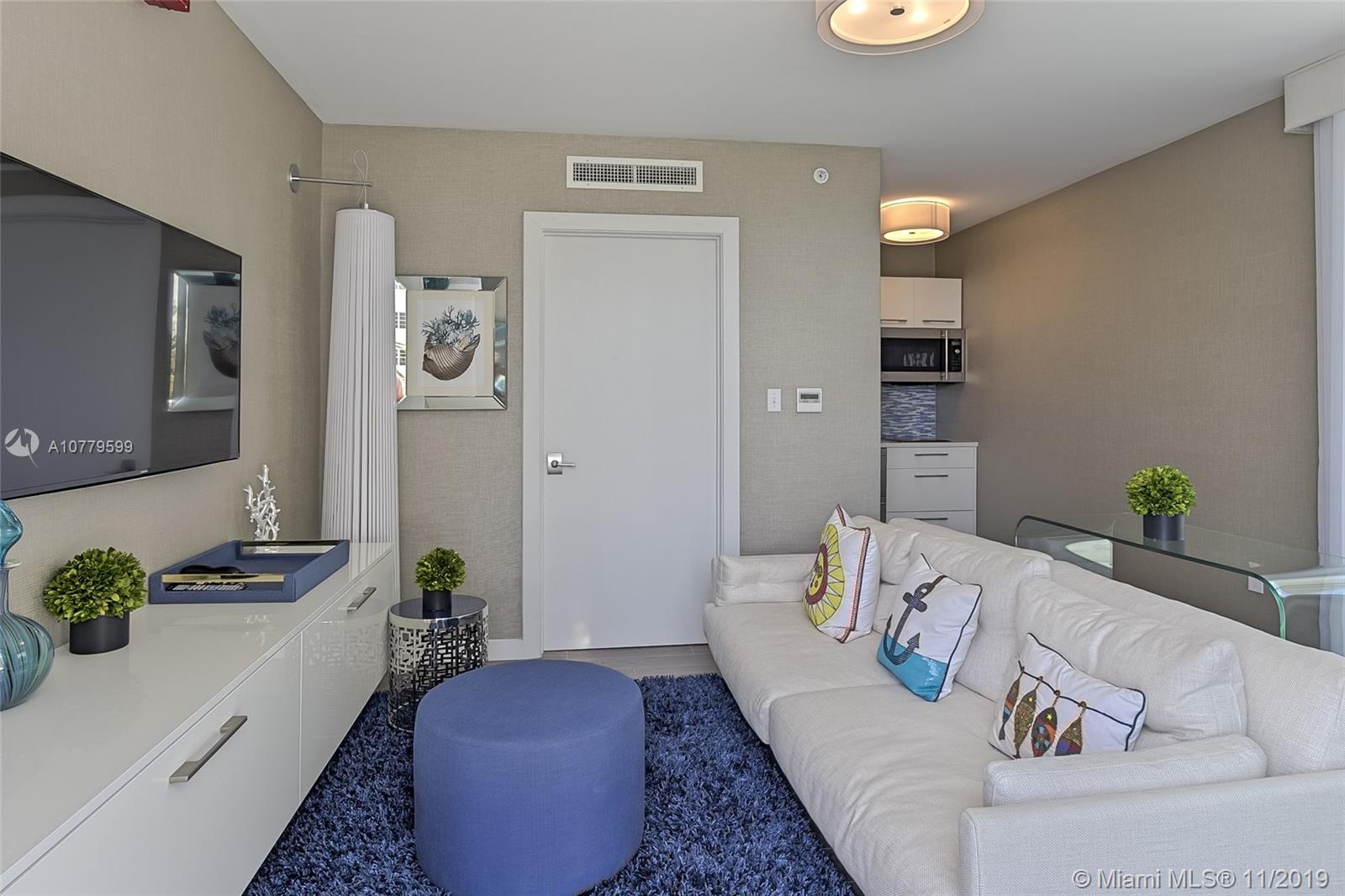 APOGEE BEACH CONDOMINIUM - Residential