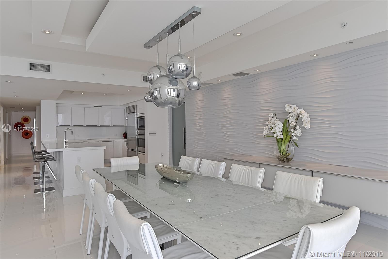 APOGEE BEACH CONDOMINIUM - Residential