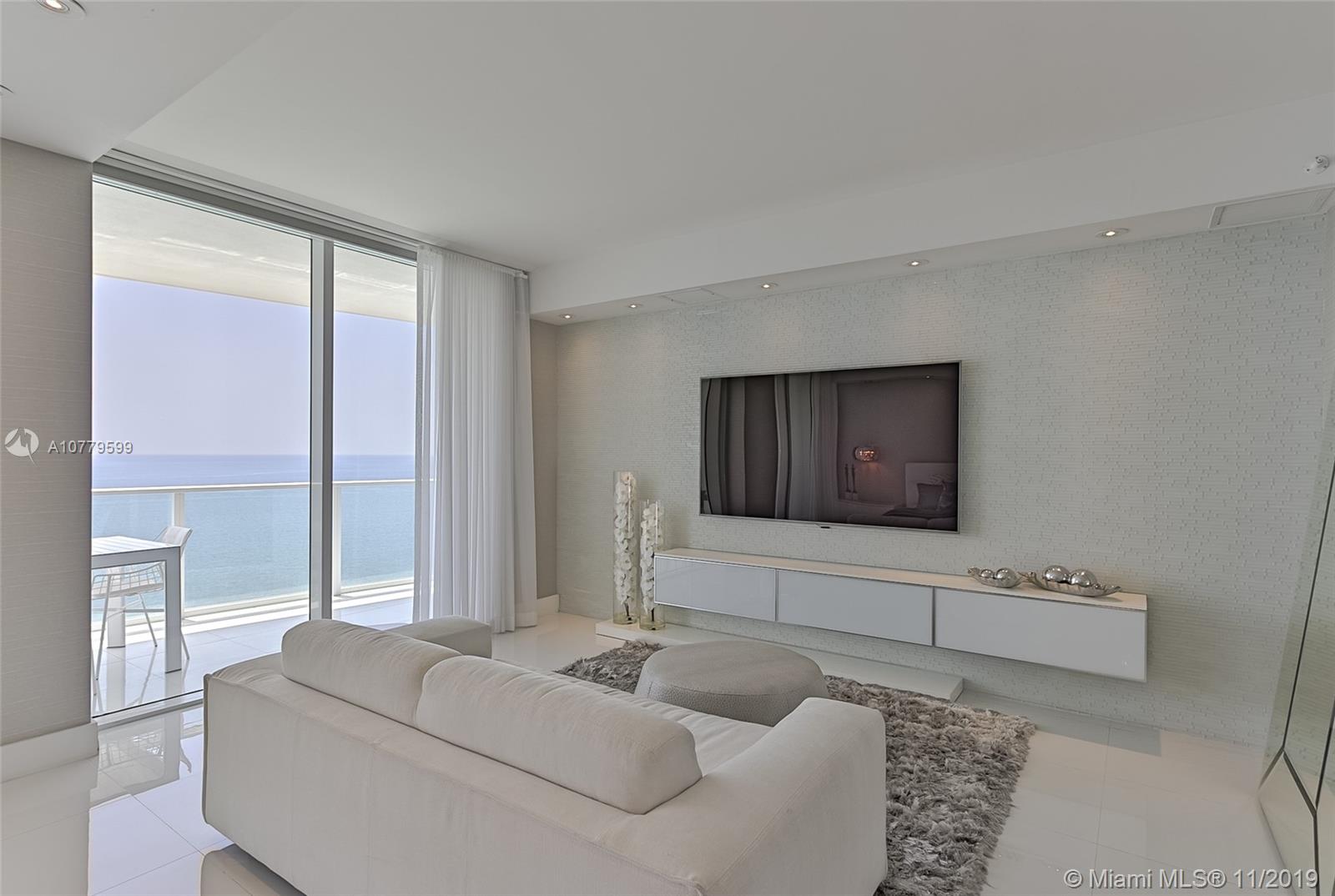 APOGEE BEACH CONDOMINIUM - Residential