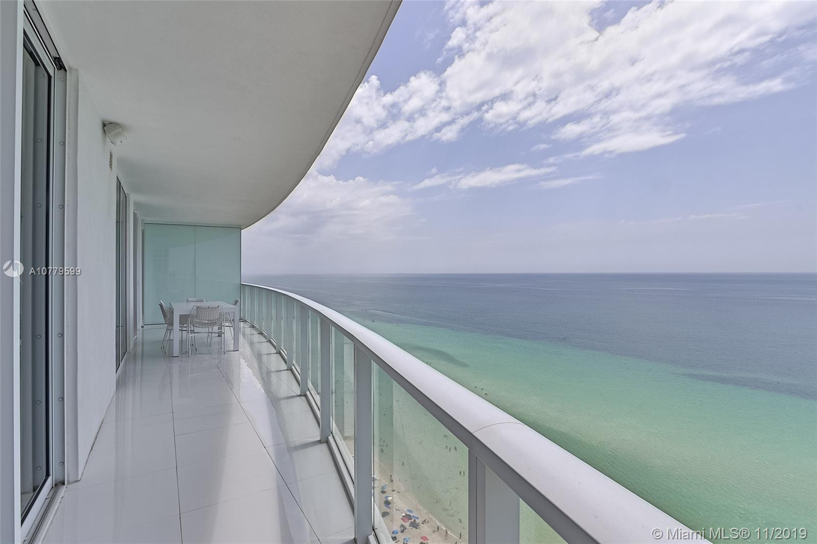 APOGEE BEACH CONDOMINIUM - Residential