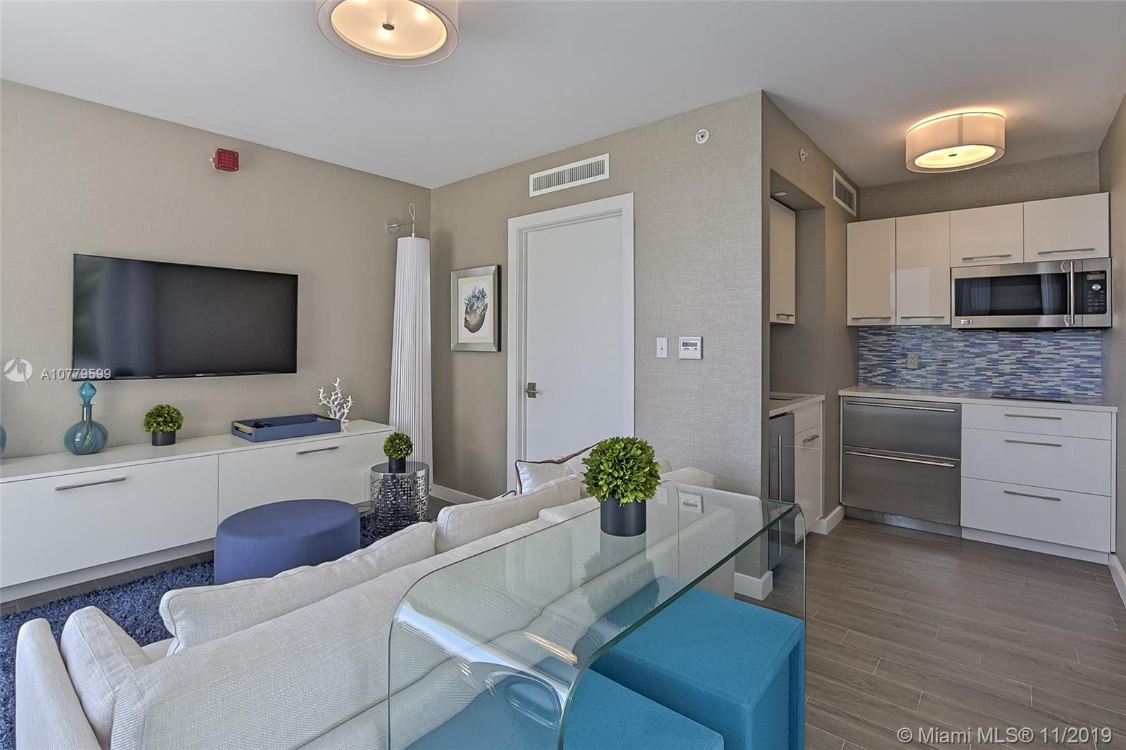 APOGEE BEACH CONDOMINIUM - Residential