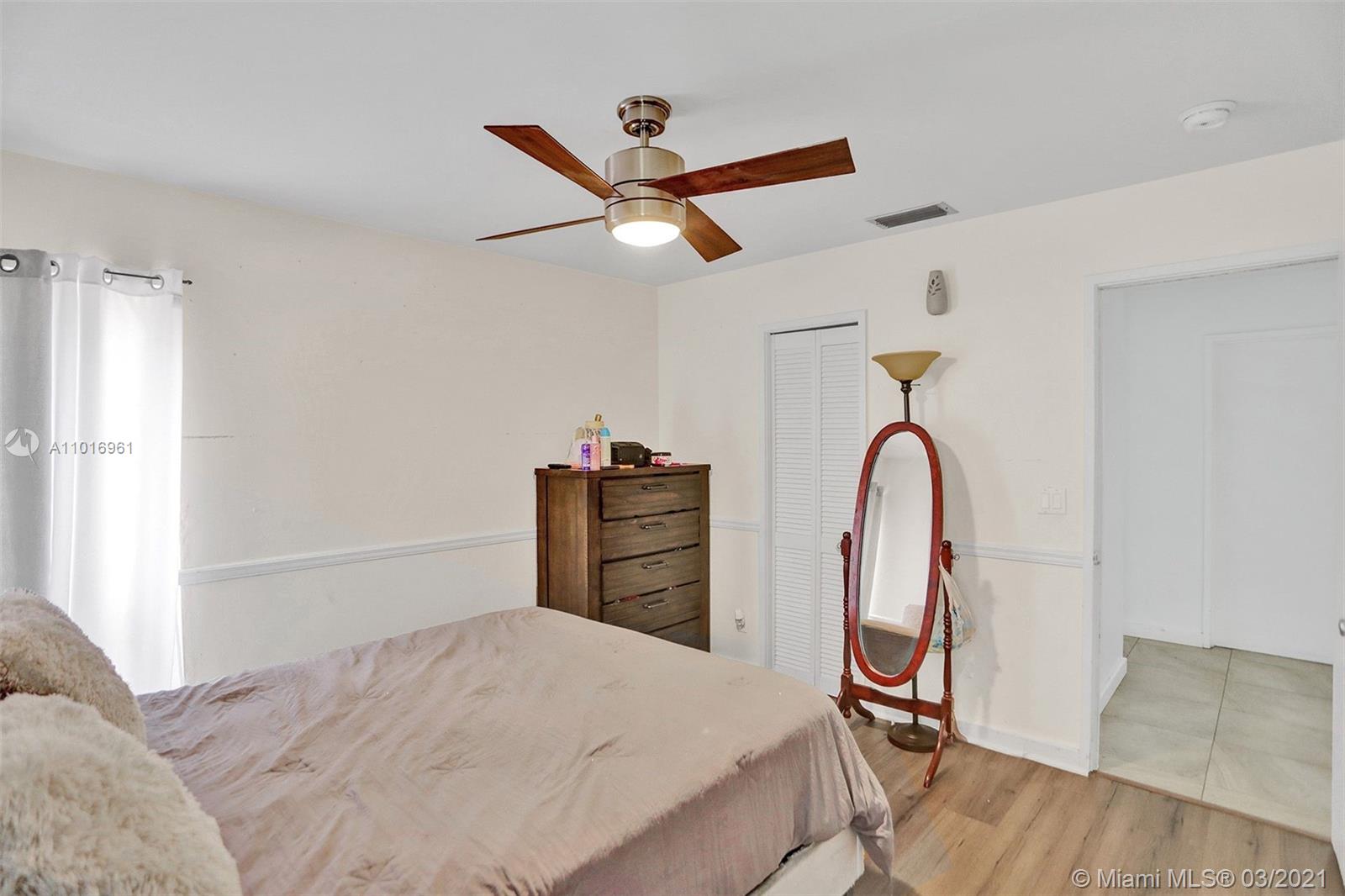 BOULEVARD WEST - Residential