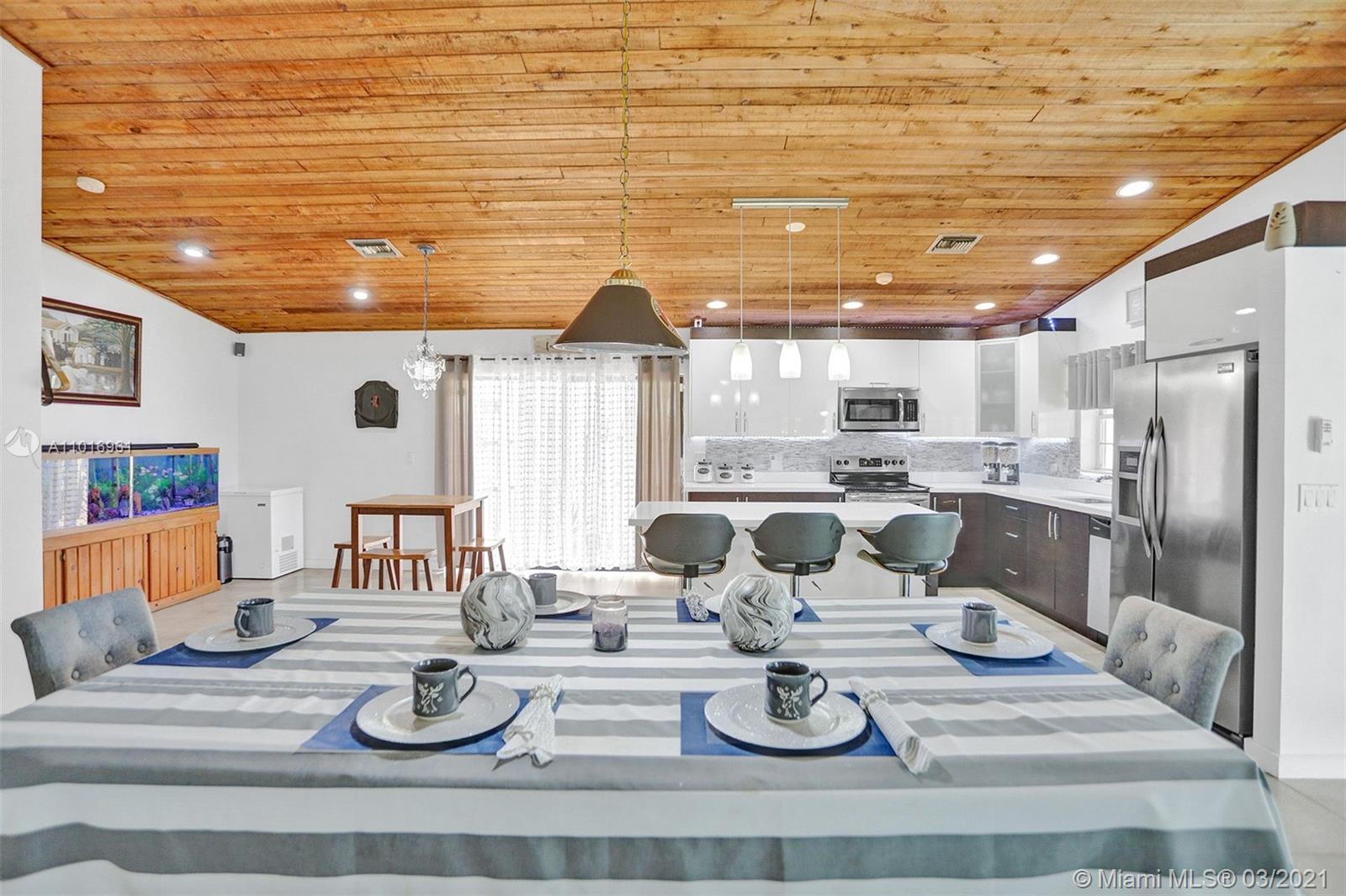 BOULEVARD WEST - Residential