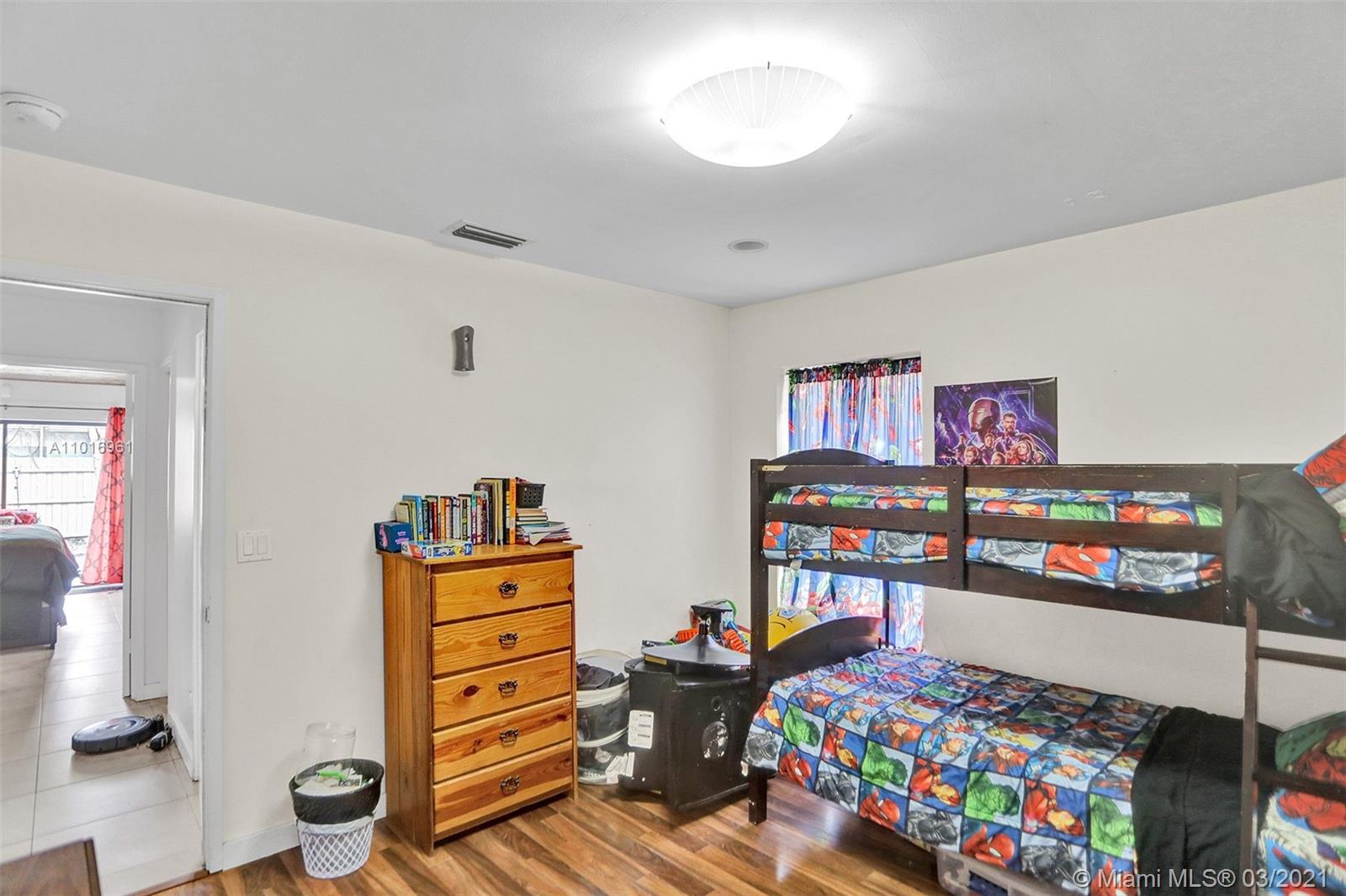 BOULEVARD WEST - Residential