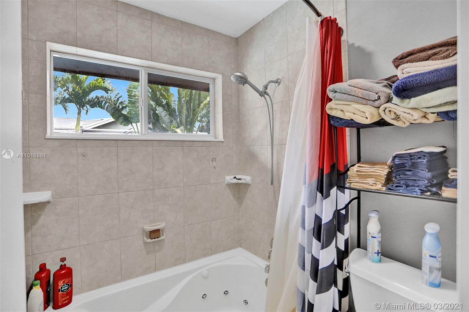 BOULEVARD WEST - Residential