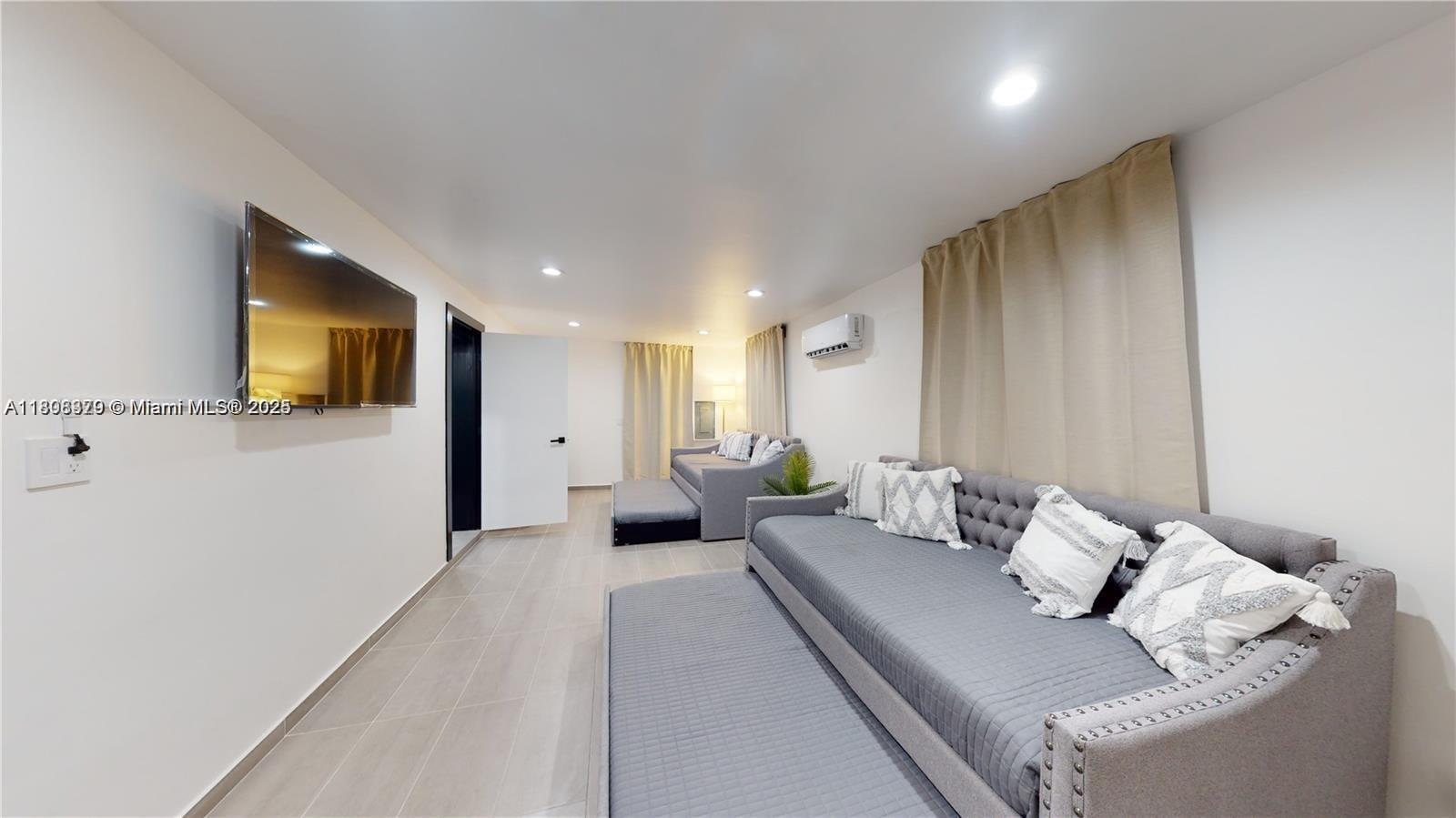 FLAGLER GROVE ESTATES SEC - Residential Lease