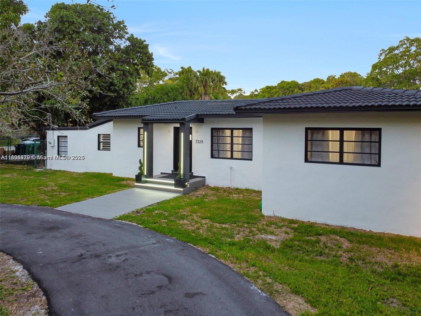FLAGLER GROVE ESTATES SEC - Residential Lease