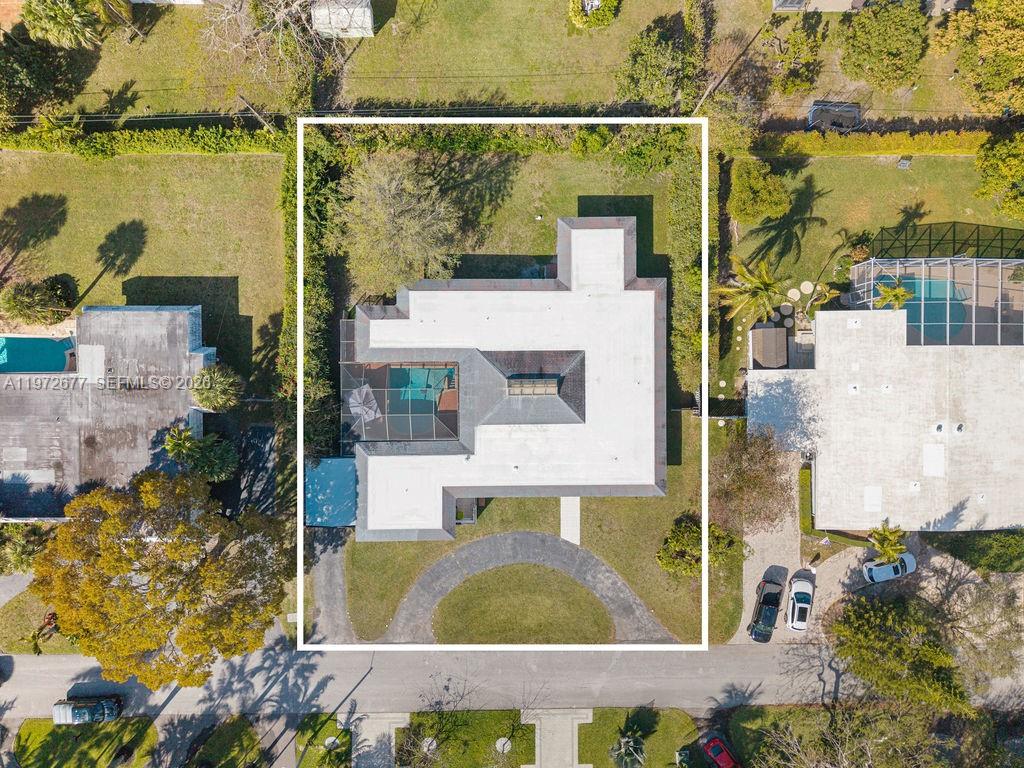 PINE MNR ESTS - Residential