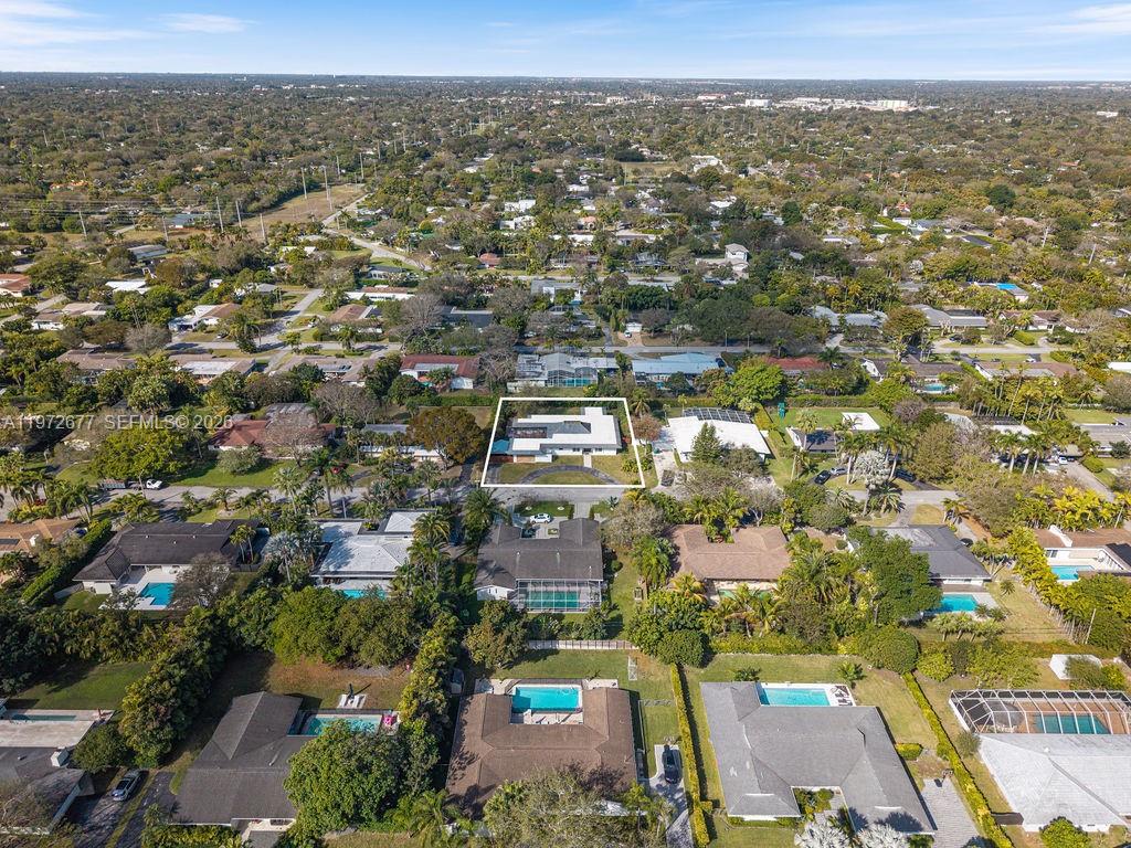 PINE MNR ESTS - Residential