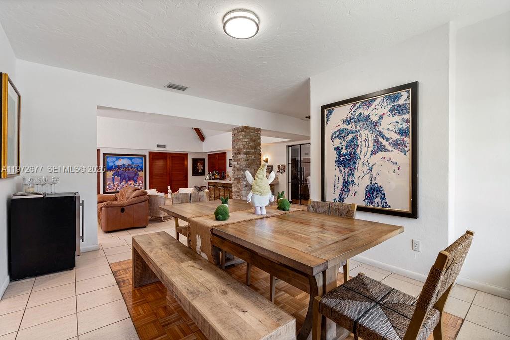 PINE MNR ESTS - Residential