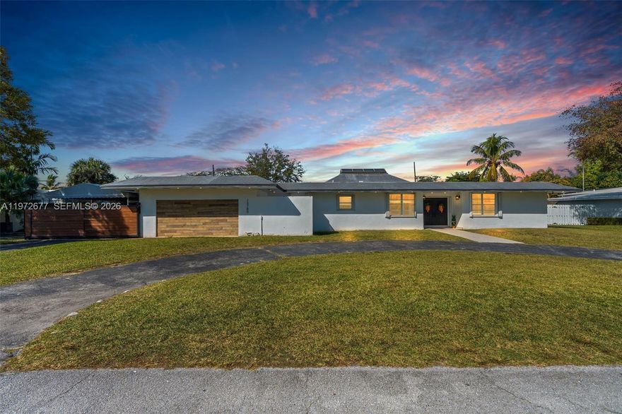 Beautiful and spacious 1-story home on an oversized lot, offering incredible indoor–outdoor living. This property features a bright open layout, large family and living rooms, vaulted ceilings, and classic brick accents. The expansive kitchen includes ample counter space and a center island, perfect for entertaining. Enjoy a stunning screened-in patio with a sparkling pool providing year-round enjoyment. Generously sized bedrooms, updated bathrooms, and a large primary suite with walk-in closet add comfort and convenience. Additional features include a circular driveway, laundry room, and a versatile extra room ideal for office, gym, or guest space. A rare opportunity to own a well-maintained home with great character and exceptional space.