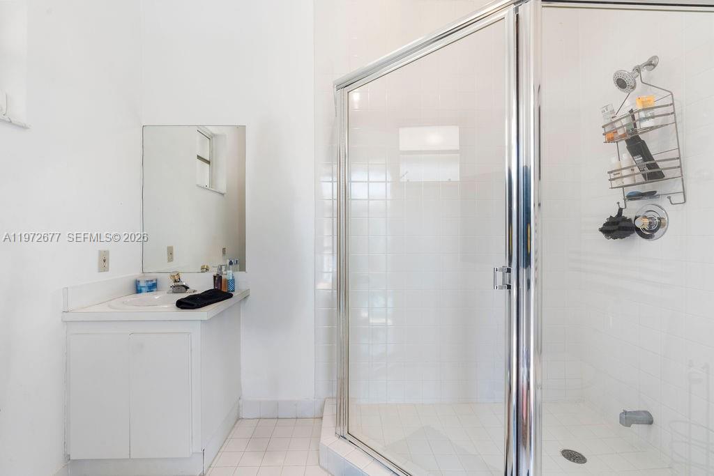 PINE MNR ESTS - Residential